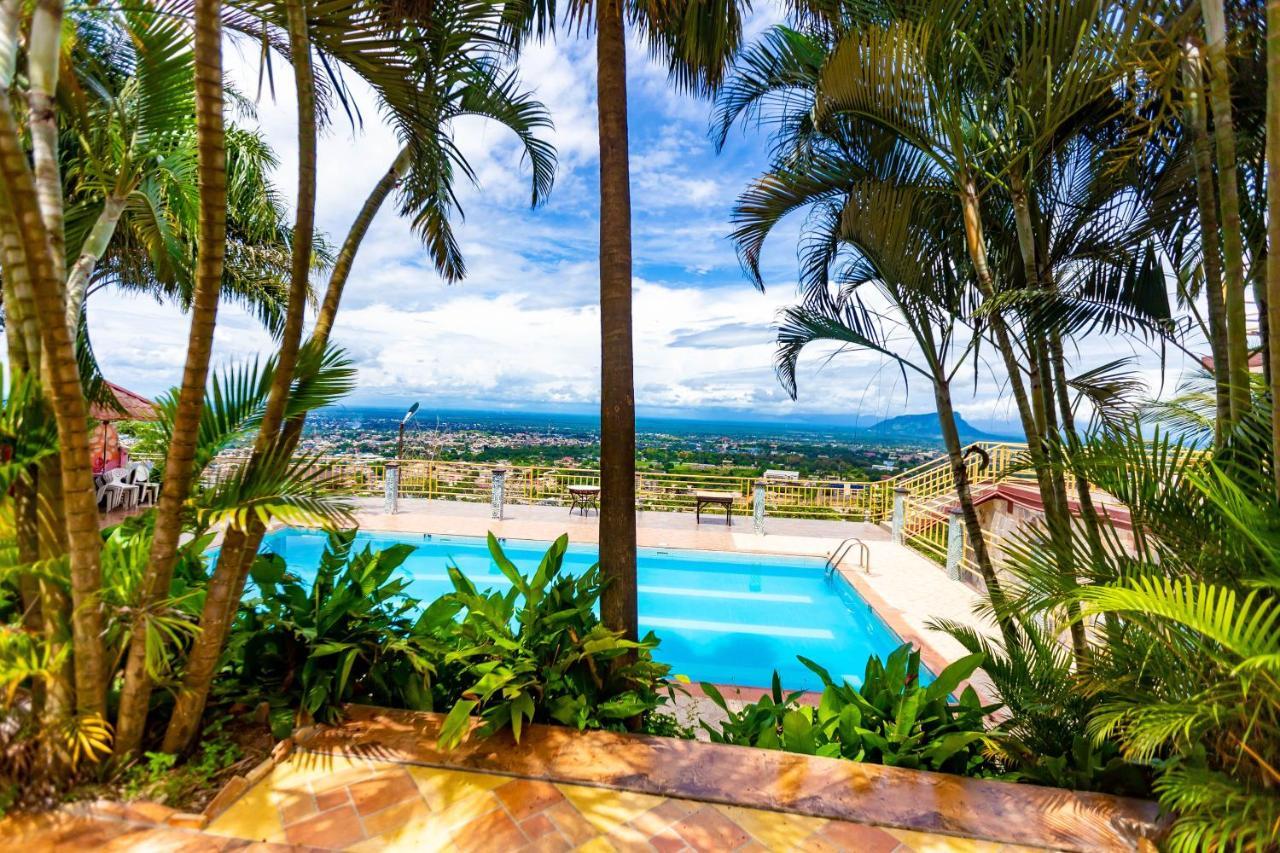Sky Plus Hotel & Resort Ho Extérieur photo