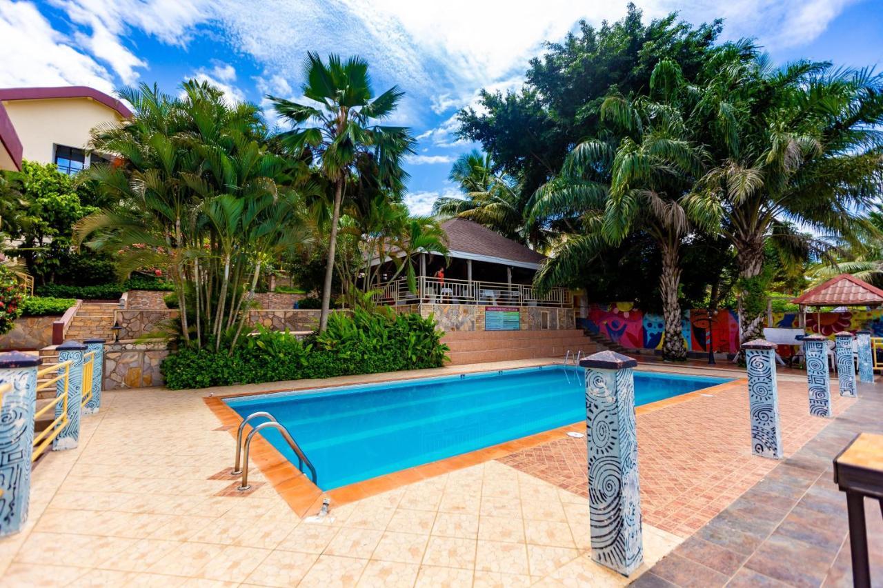 Sky Plus Hotel & Resort Ho Extérieur photo