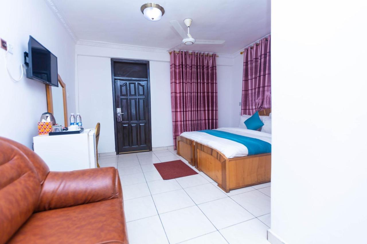 Sky Plus Hotel & Resort Ho Extérieur photo