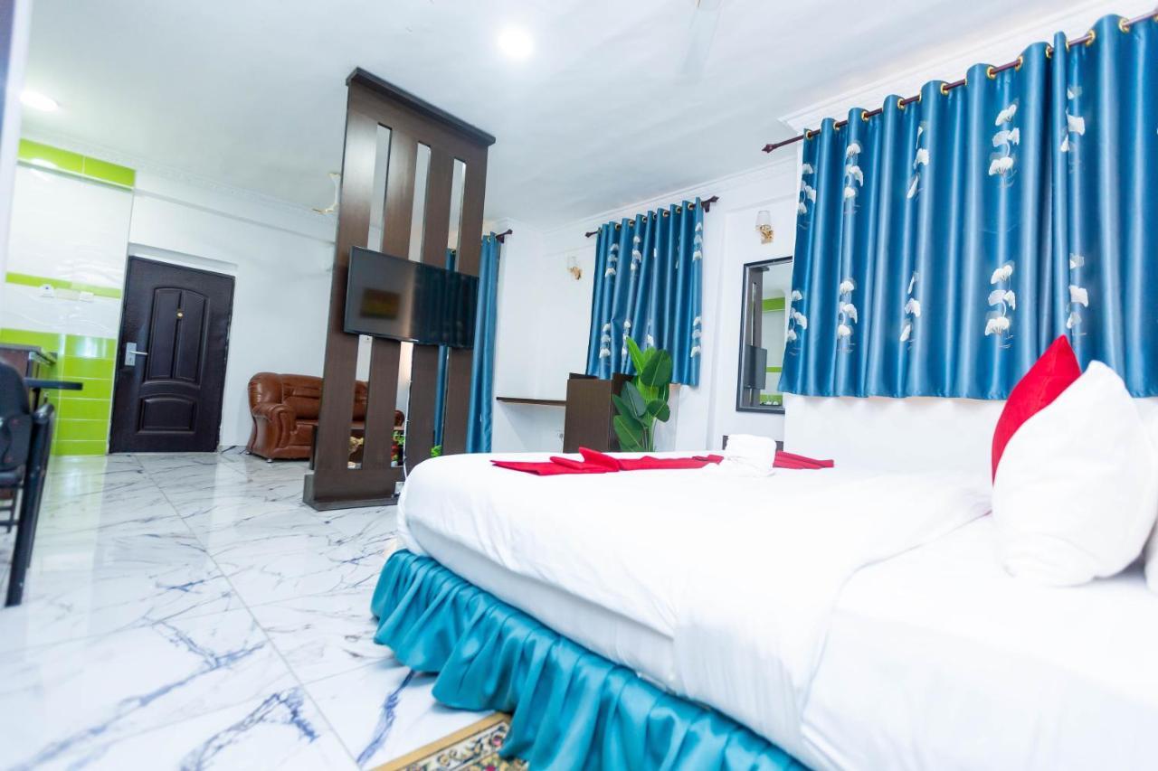 Sky Plus Hotel & Resort Ho Extérieur photo